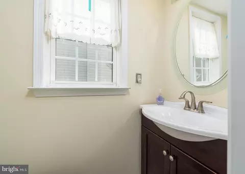 9698 Halstead Ave, Laurel, MD 20723 photo 15
