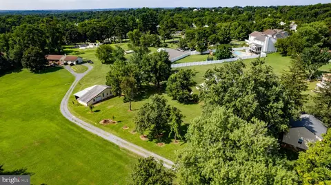 8326 Sunset Dr, Ellicott City, MD 21043