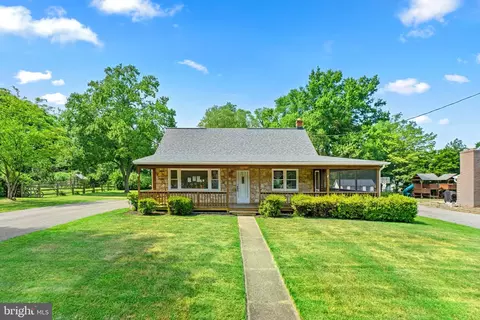 9242 Marydell Rd, Ellicott City, MD 21042