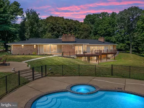 12151 Mount Albert Ct, Ellicott City, MD 21042