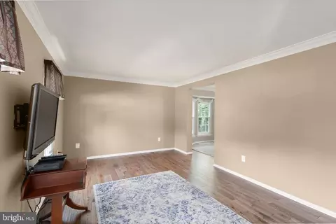 6014 River Birch Ct, Hanover, MD 21076 photo 3