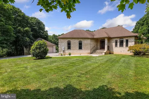 1930 Long Corner Rd, Mount Airy, MD 21771