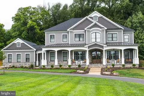 8224 White Pine Ct, Fulton, MD 20759