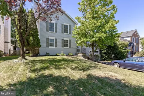 9547 Kings Grant Rd, Laurel, MD 20723