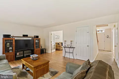 6516 Waving Tree Ct, Columbia, MD 21044 photo 14