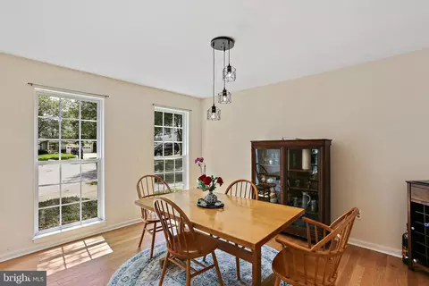 6516 Waving Tree Ct, Columbia, MD 21044 photo 4