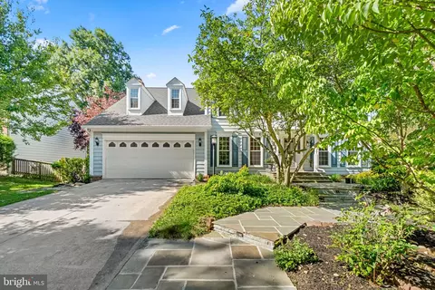 10313 Paddington Ct, Ellicott City, MD 21042