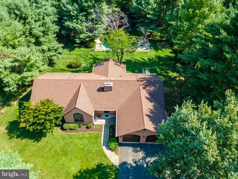 13080 Deanmar Dr, Highland, MD 20777