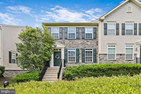 6715 Caleb Dorsey Sq #37, Elkridge, MD 21075