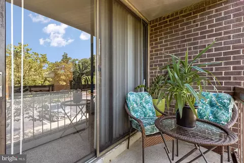 8721 Hayshed Ln #24, Columbia, MD 21045