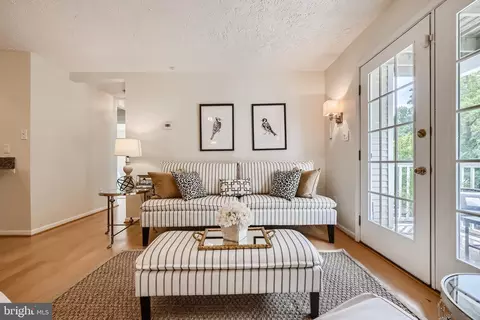6330 Bayberry Ct #808, Elkridge, MD 21075