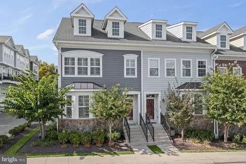 5710 Rosanna Pl, Ellicott City, MD 21043
