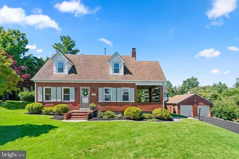 4040 Hunt Ave, Ellicott City, MD 21043