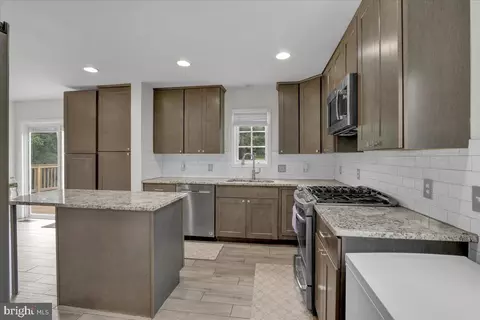 10285 Stansfield Rd, Laurel, MD 20723 photo 13