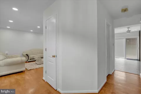 10285 Stansfield Rd, Laurel, MD 20723 photo 4