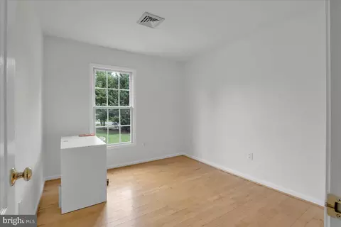 10285 Stansfield Rd, Laurel, MD 20723 photo 18