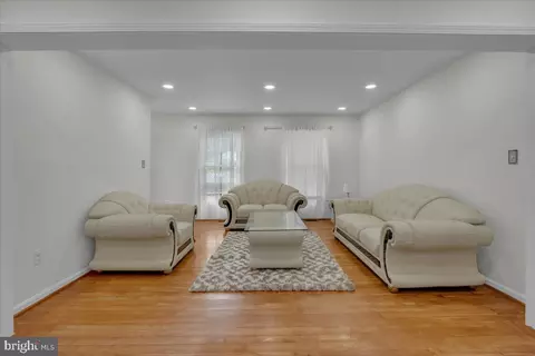10285 Stansfield Rd, Laurel, MD 20723 photo 6