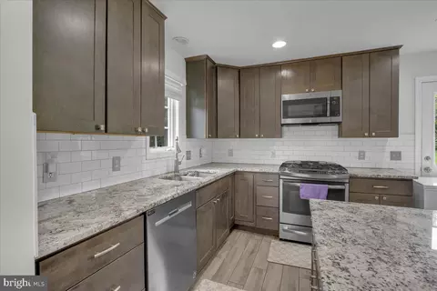 10285 Stansfield Rd, Laurel, MD 20723 photo 11