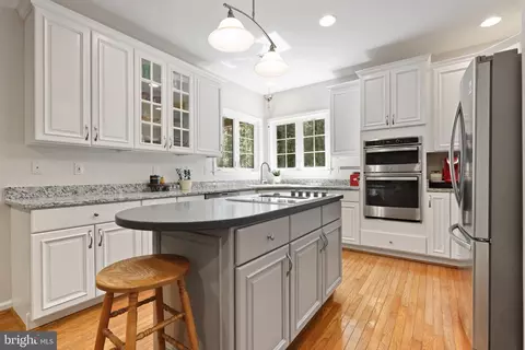 6460 Sundown Trl, Columbia, MD 21044 photo 12