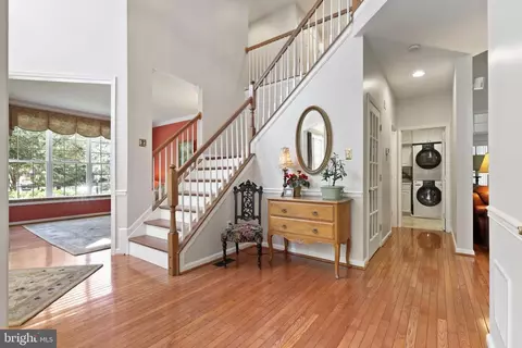 6460 Sundown Trl, Columbia, MD 21044 photo 3