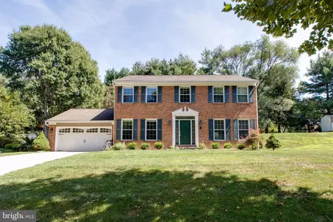 3831 Grosvenor Dr, Ellicott City, MD 21042