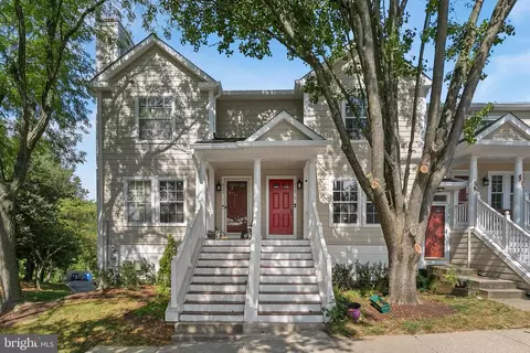 4750 Dorsey Hall Dr #2, Ellicott City, MD 21042