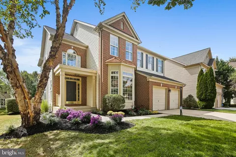8614 Far Fields Way, Laurel, MD 20723 photo 2