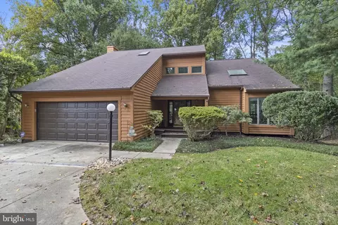 6126 Triangle Dr N, Columbia, MD 21044