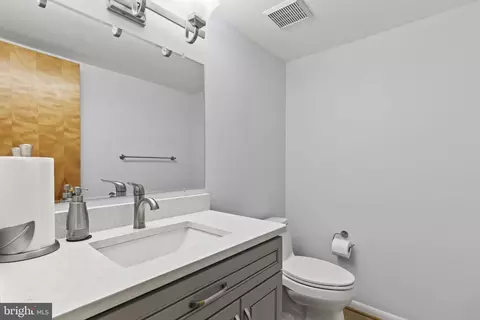 6126 Triangle Dr N, Columbia, MD 21044 photo 19