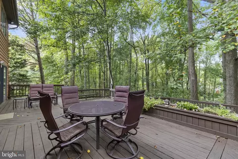 6126 Triangle Dr N, Columbia, MD 21044 photo 25