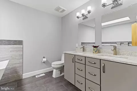 6126 Triangle Dr N, Columbia, MD 21044 photo 5
