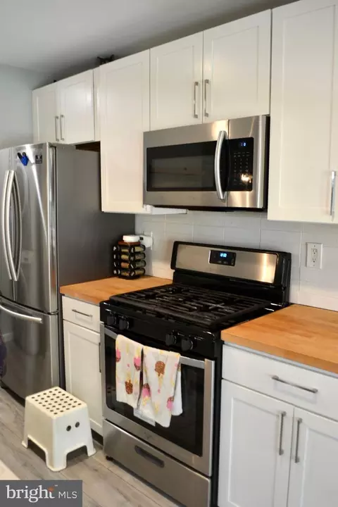 9240 Bridle Path Ln #E, Laurel, MD 20723 photo 4
