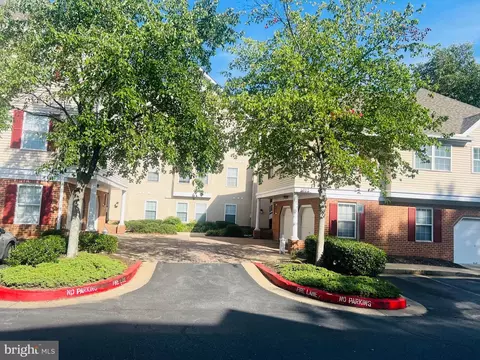 5814 Wyndham Cir E #202, Columbia, MD 21044