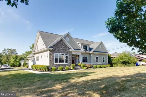 4596 Roundhill Rd, Ellicott City, MD 21043
