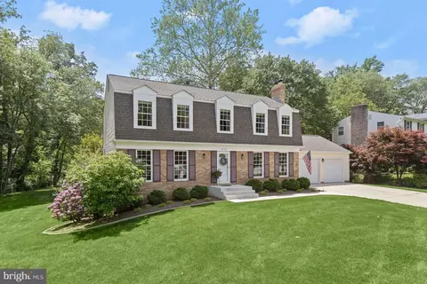 6442 Belleview Dr, Columbia, MD 21046