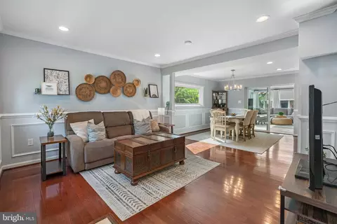 9214 Grant Ave, Laurel, MD 20723 photo 4