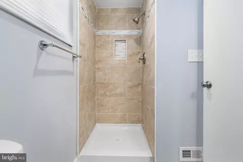 9214 Grant Ave, Laurel, MD 20723 photo 15