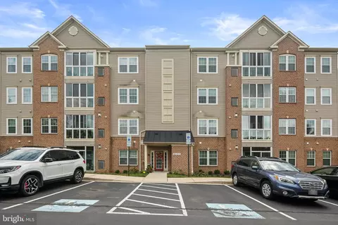 8480 Ice Crystal Dr #Q, Laurel, MD 20723