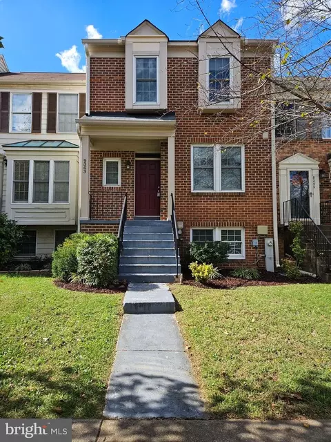 9343 Breamore Ct, Laurel, MD 20723