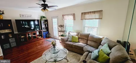 9343 Breamore Ct, Laurel, MD 20723 photo 9