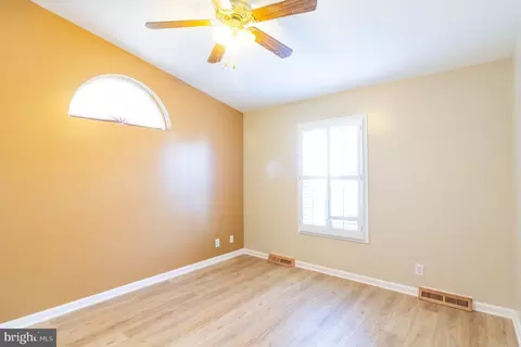 7618 Bluff Point Ln, Elkridge, MD 21075 photo 25