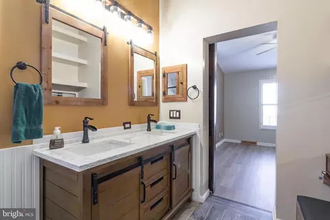 7618 Bluff Point Ln, Elkridge, MD 21075 photo 28