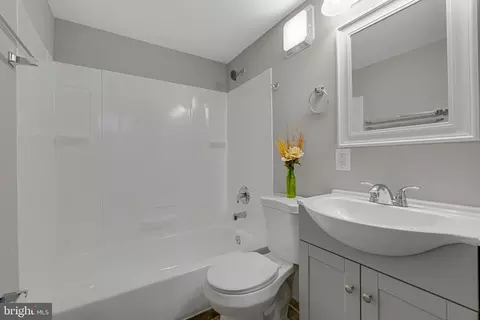 9425 Madison Ave, Laurel, MD 20723 photo 28