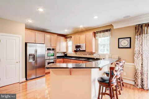 8601 Summer Waves Way, Laurel, MD 20723 photo 9
