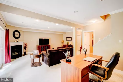8601 Summer Waves Way, Laurel, MD 20723 photo 28