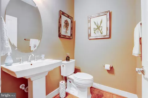 8601 Summer Waves Way, Laurel, MD 20723 photo 12