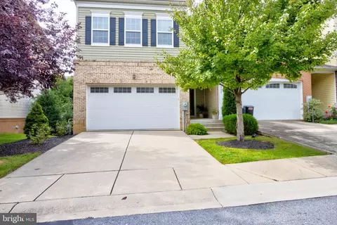 8601 Summer Waves Way, Laurel, MD 20723