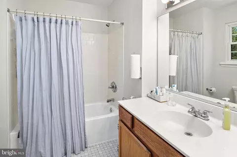 9110 Tymat Ct, Laurel, MD 20723 photo 23