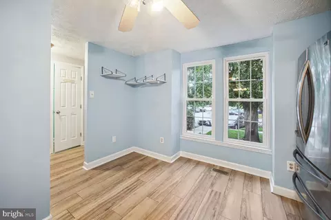9631 Glendower Ct, Laurel, MD 20723 photo 3