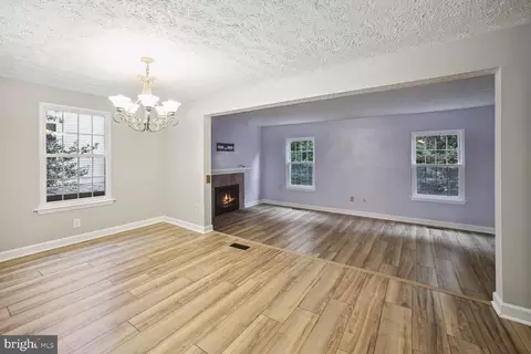 9631 Glendower Ct, Laurel, MD 20723 photo 4